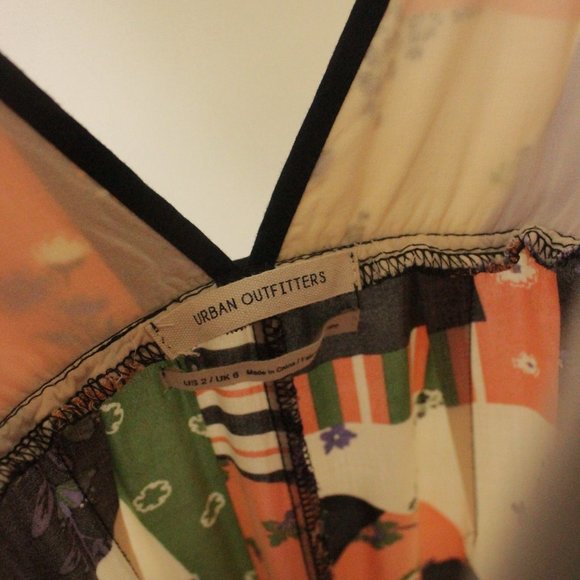 Urban Outfitters Patchwork Fall Jumper Floral Size 2 - Picture 6 of 6